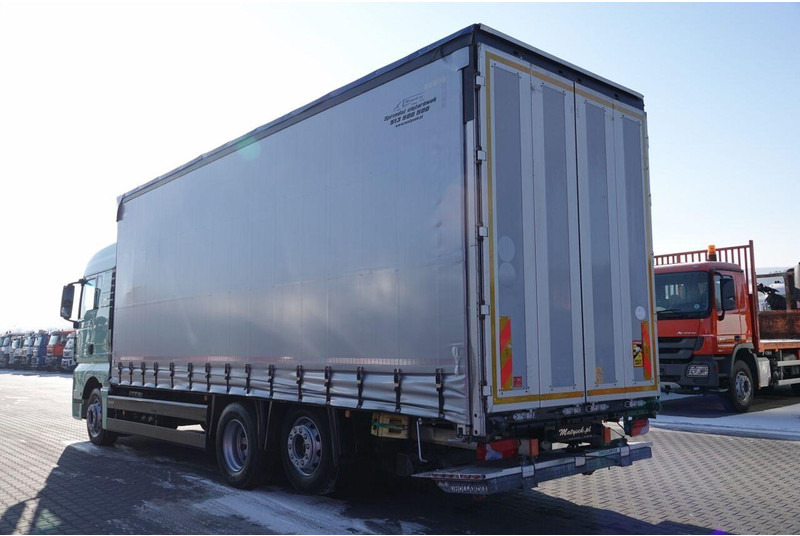 MAN TGX 26.440 / 6x2 / FIRANKA - 8,15 m / SOLÓWKA / WINDA ZAŁADOWCZA - 侧帘卡车:图4 MAN TGX 26.440 / 6x2 / FIRANKA - 8,15 m / SOLÓWKA / WINDA ZAŁADOWCZA - 侧帘卡车:图4