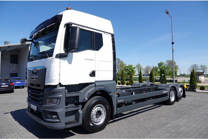 MAN TGX 26.520 / 6x2 / RAMA DŁ. 9,1M / OŚ PODNOSZONA / SKRĘTNA / DO - 驾驶室底盘卡车:图2 MAN TGX 26.520 / 6x2 / RAMA DŁ. 9,1M / OŚ PODNOSZONA / SKRĘTNA / DO - 驾驶室底盘卡车:图2
