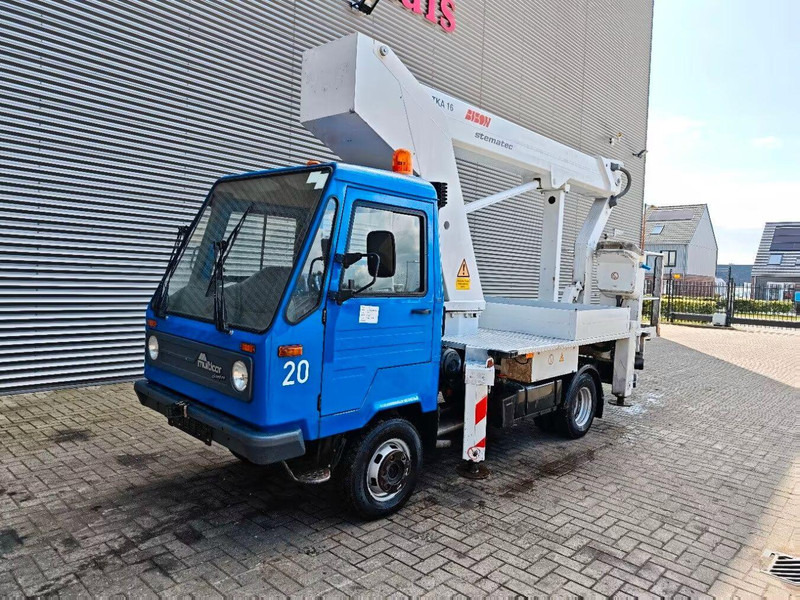MULTICAR Champion M26 - Lifting basket truck - 卡车, 起重车:图1 MULTICAR Champion M26 - Lifting basket truck - 卡车, 起重车:图1