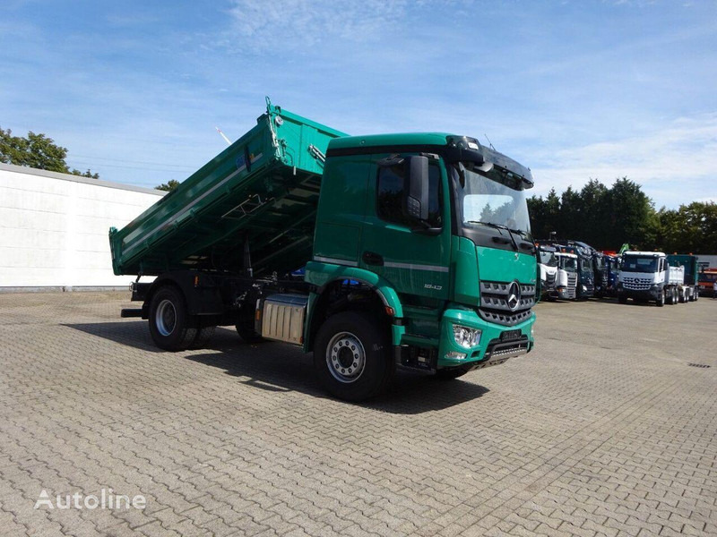Mercedes-Benz 1843 Arocs 3 way Meiller tipper - 翻斗车:图2 Mercedes-Benz 1843 Arocs 3 way Meiller tipper - 翻斗车:图2