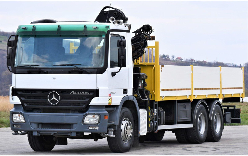 Mercedes-Benz ACTROS 2632 - 栏板式/ 平板卡车, 起重车:图4 Mercedes-Benz ACTROS 2632 - 栏板式/ 平板卡车, 起重车:图4