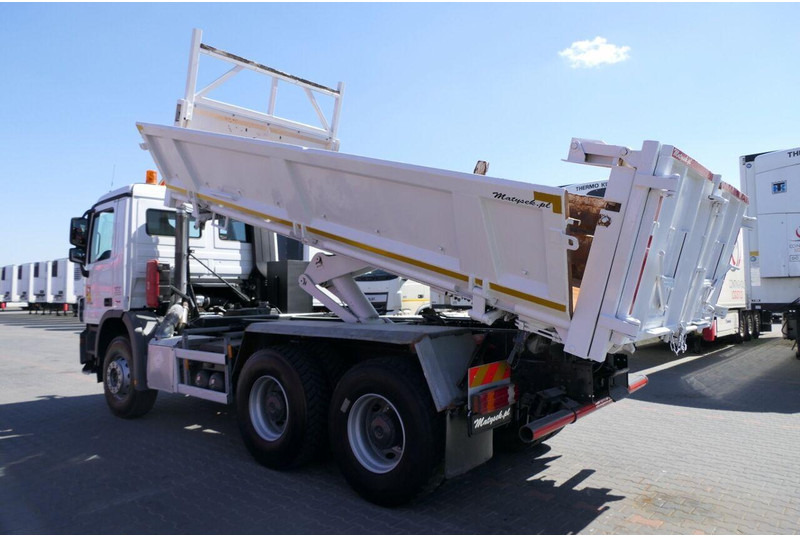 Mercedes-Benz ACTROS 2636 - 翻斗车:图4 Mercedes-Benz ACTROS 2636 - 翻斗车:图4