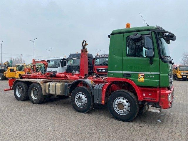 Mercedes-Benz ACTROS 4144 - 吊钩升降车:图2 Mercedes-Benz ACTROS 4144 - 吊钩升降车:图2