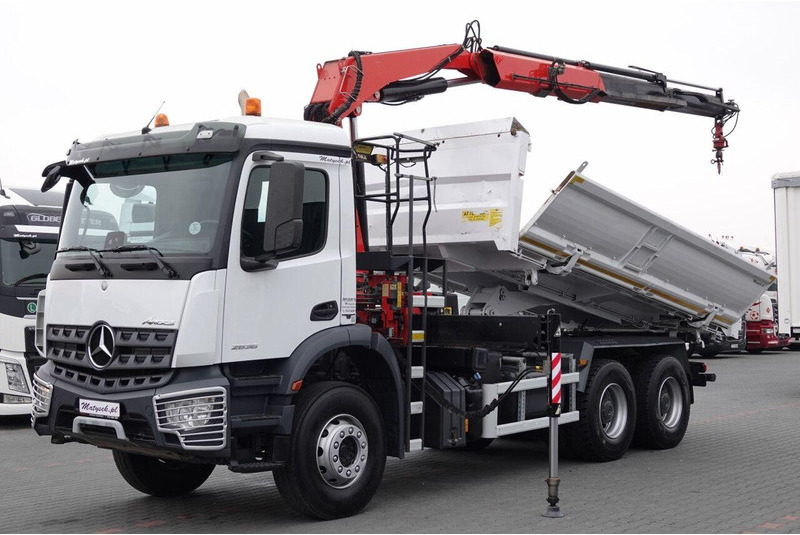 Mercedes-Benz AROCS 2636 - 翻斗车, 起重车:图1 Mercedes-Benz AROCS 2636 - 翻斗车, 起重车:图1
