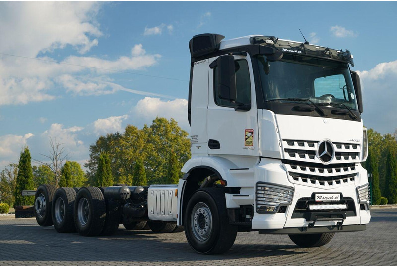Mercedes-Benz AROCS 3248 / 8X4 / TRIDEM / RAMA POD ZABUDOWE 8 M / OŚ SKRETNA I - 驾驶室底盘卡车:图1 Mercedes-Benz AROCS 3248 / 8X4 / TRIDEM / RAMA POD ZABUDOWE 8 M / OŚ SKRETNA I - 驾驶室底盘卡车:图1