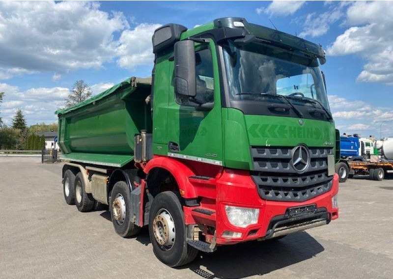 Mercedes-Benz AROCS 4145 - 翻斗车:图3 Mercedes-Benz AROCS 4145 - 翻斗车:图3