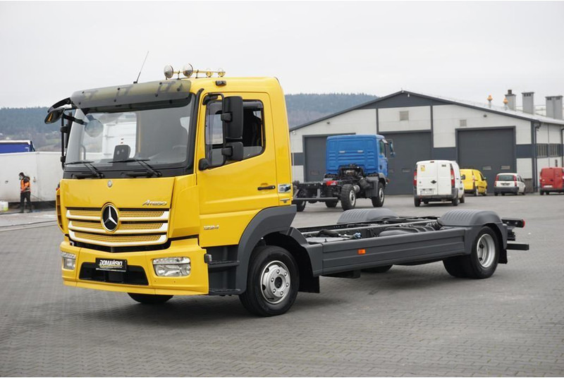 Mercedes-Benz ATEGO / 1224 / ACC / EURO 6 / PODWOZIE DO ZABUDOWY / DŁ. 4,8 M - 驾驶室底盘卡车:图2 Mercedes-Benz ATEGO / 1224 / ACC / EURO 6 / PODWOZIE DO ZABUDOWY / DŁ. 4,8 M - 驾驶室底盘卡车:图2