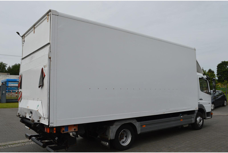 Mercedes-Benz ATEGO 816 CONTAINER+LIFT EURO 5 - 厢式卡车:图4 Mercedes-Benz ATEGO 816 CONTAINER+LIFT EURO 5 - 厢式卡车:图4