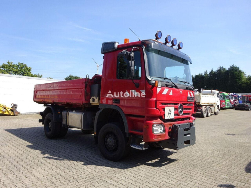 Mercedes-Benz Actros 1832 - 3 way tipper - 翻斗车:图2 Mercedes-Benz Actros 1832 - 3 way tipper - 翻斗车:图2