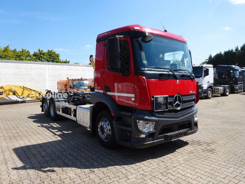 Mercedes-Benz Antos 2532 - Hook lift truck - 吊钩升降车:图2 Mercedes-Benz Antos 2532 - Hook lift truck - 吊钩升降车:图2