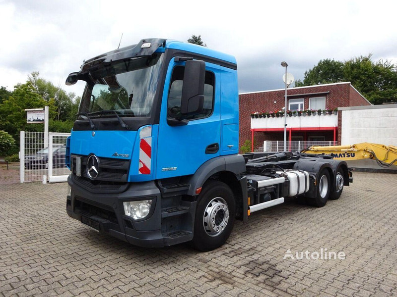 Mercedes-Benz Antos 2533 - Hook lift truck 6x2 - 吊钩升降车:图2 Mercedes-Benz Antos 2533 - Hook lift truck 6x2 - 吊钩升降车:图2