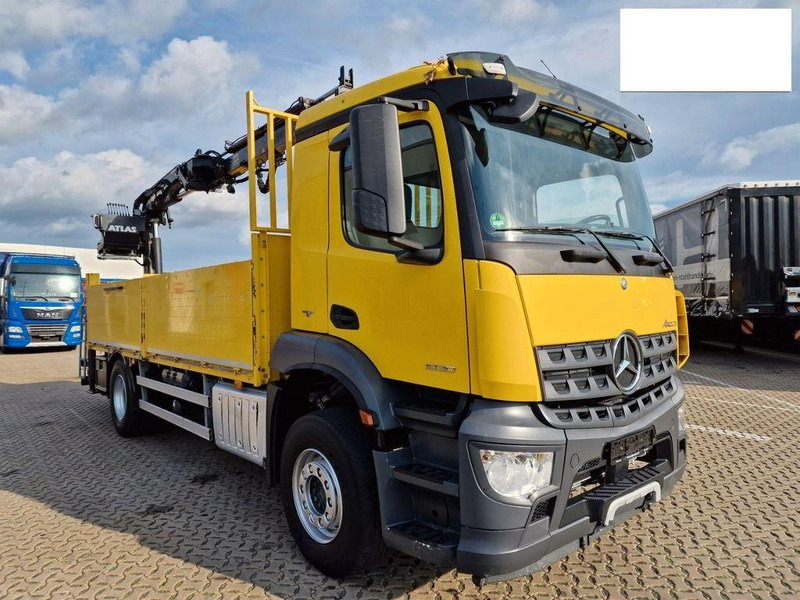 Mercedes-Benz Arocs 1830 - 栏板式/ 平板卡车, 起重车:图3 Mercedes-Benz Arocs 1830 - 栏板式/ 平板卡车, 起重车:图3