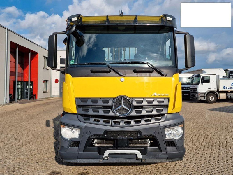 Mercedes-Benz Arocs 1830 - 栏板式/ 平板卡车, 起重车:图2 Mercedes-Benz Arocs 1830 - 栏板式/ 平板卡车, 起重车:图2