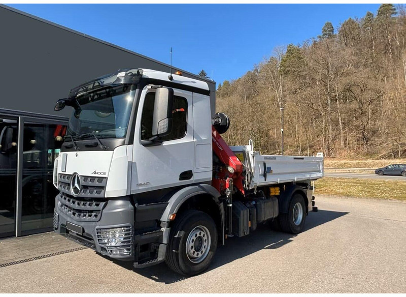 Mercedes-Benz Arocs 1840 - 3 way tipper truck + crane - 翻斗车, 起重车:图1 Mercedes-Benz Arocs 1840 - 3 way tipper truck + crane - 翻斗车, 起重车:图1