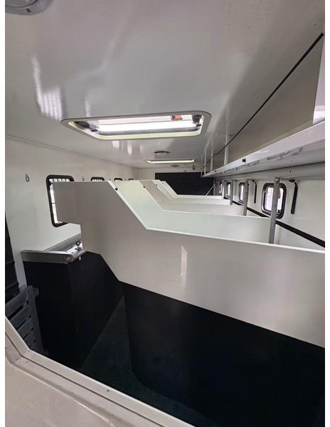 Mercedes-Benz Atego 1529 - Horse transporter - 马匹运输车:图5 Mercedes-Benz Atego 1529 - Horse transporter - 马匹运输车:图5
