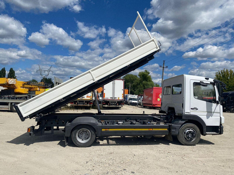 Mercedes-Benz Atego 818 - 3 sided tipper - 翻斗车:图4 Mercedes-Benz Atego 818 - 3 sided tipper - 翻斗车:图4