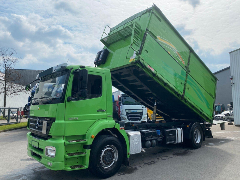 Mercedes-Benz Axor 1829 - 翻斗车:图1 Mercedes-Benz Axor 1829 - 翻斗车:图1