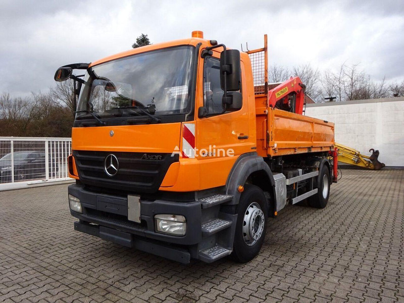 Mercedes-Benz Axor 1833 - 2 way tipper+crane - 翻斗车, 起重车:图1 Mercedes-Benz Axor 1833 - 2 way tipper+crane - 翻斗车, 起重车:图1