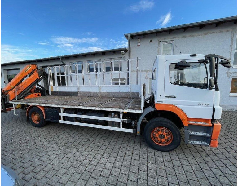 Mercedes-Benz Axor 1833 - 栏板式/ 平板卡车, 起重车:图3 Mercedes-Benz Axor 1833 - 栏板式/ 平板卡车, 起重车:图3