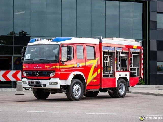 Mercedes-Benz MERCEDES BENZ ATEGO 1328 4x4 ZIEGLER LF 20/16 Fi - 消防车:图2 Mercedes-Benz MERCEDES BENZ ATEGO 1328 4x4 ZIEGLER LF 20/16 Fi - 消防车:图2