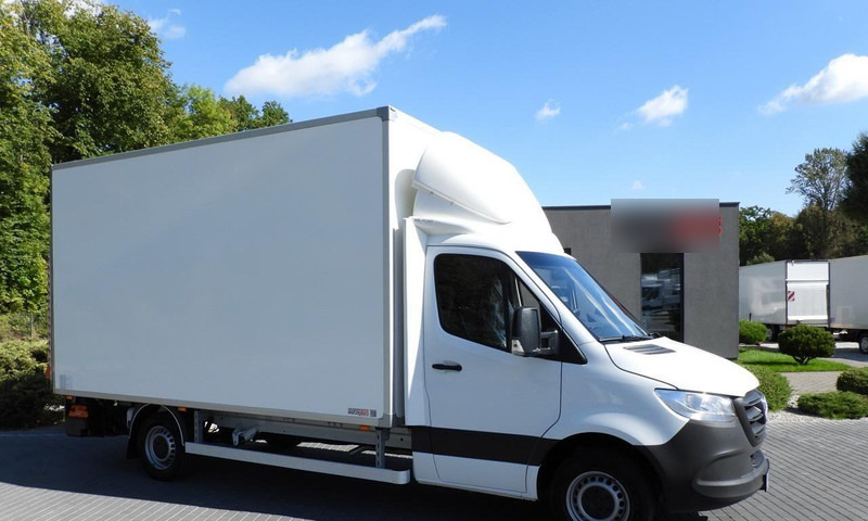 Mercedes-Benz SPRINTER 315 - 厢式货车:图1 Mercedes-Benz SPRINTER 315 - 厢式货车:图1