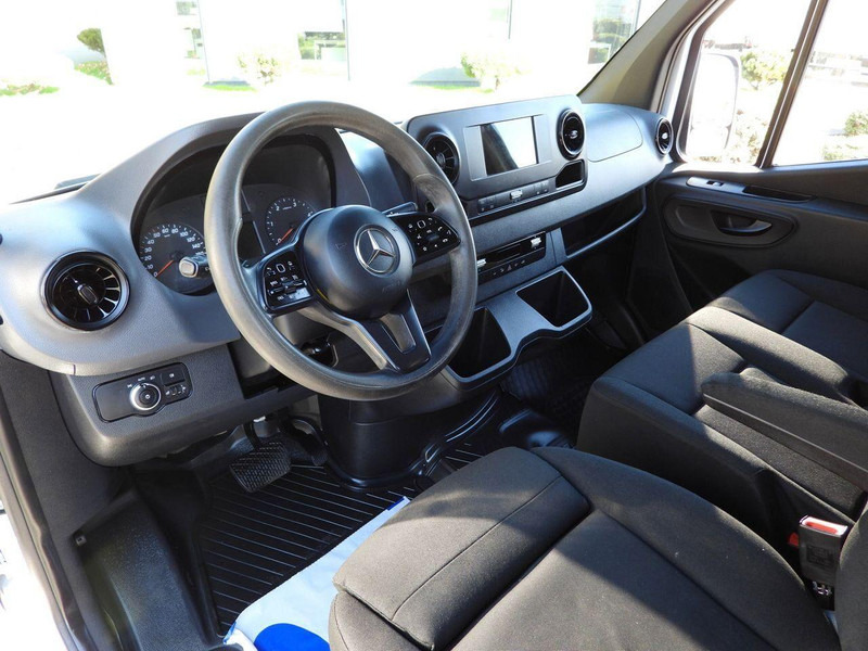 Mercedes-Benz SPRINTER 316 - 小型巴士, 小型客车:图2 Mercedes-Benz SPRINTER 316 - 小型巴士, 小型客车:图2