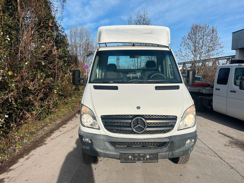 Mercedes-Benz SPRINTER 519 - BE小的牵引车:图2 Mercedes-Benz SPRINTER 519 - BE小的牵引车:图2