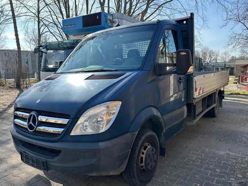 Mercedes-Benz Sprinter 515 CDI - 栏板式/ 平板卡车:图1 Mercedes-Benz Sprinter 515 CDI - 栏板式/ 平板卡车:图1