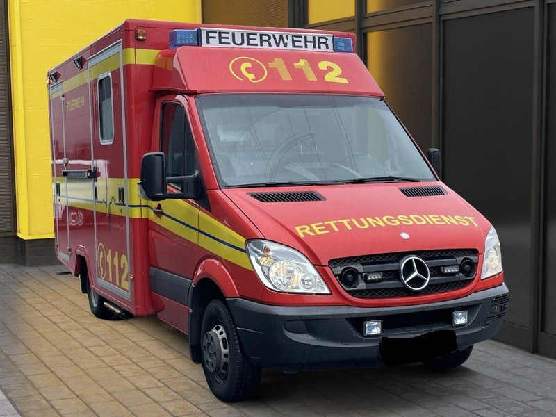 Mercedes-Benz Sprinter 516 CDI Ambulance car - 救护车:图2 Mercedes-Benz Sprinter 516 CDI Ambulance car - 救护车:图2
