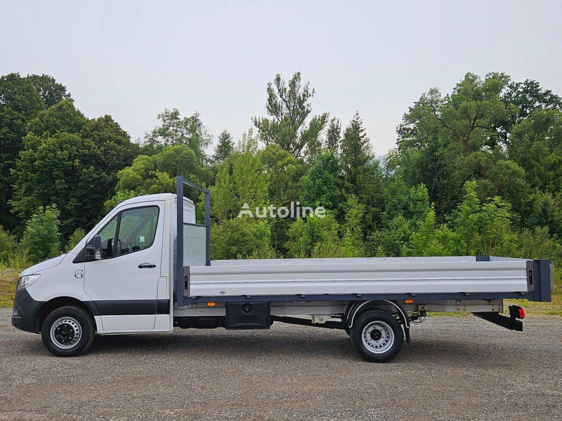 Mercedes-Benz Sprinter 519 CDI Flatbed - 栏板式/ 平板卡车:图3 Mercedes-Benz Sprinter 519 CDI Flatbed - 栏板式/ 平板卡车:图3