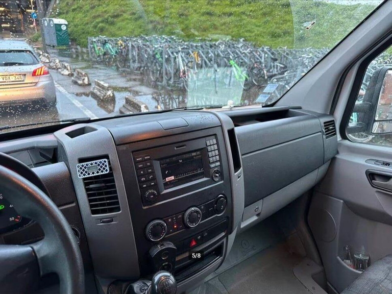 Mercedes-Benz Sprinter Koffer + Tail lift - 厢式货车:图4 Mercedes-Benz Sprinter Koffer + Tail lift - 厢式货车:图4