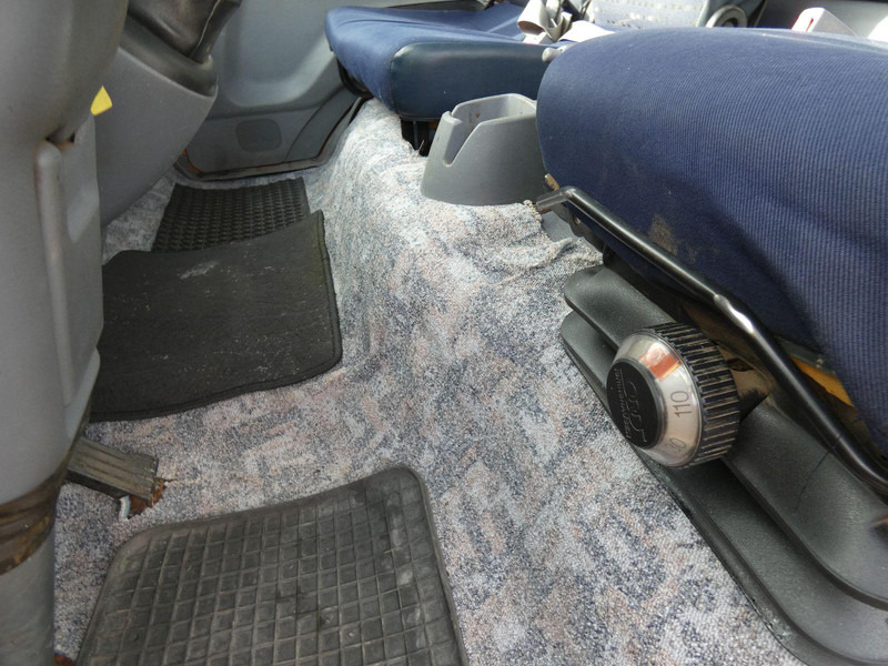 Mitsubishi Canter Fuso Abrollkipper 租赁 Mitsubishi Canter Fuso Abrollkipper：图10