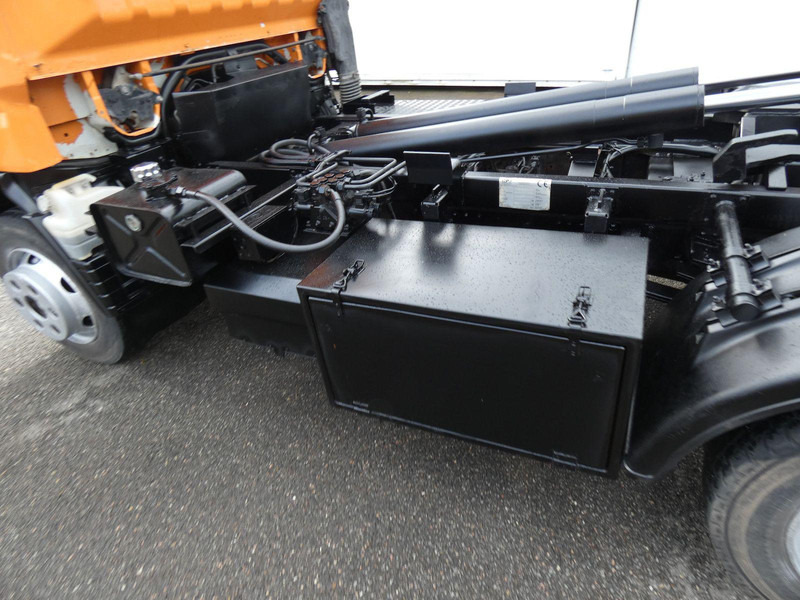 Mitsubishi Canter Fuso Abrollkipper 租赁 Mitsubishi Canter Fuso Abrollkipper：图9