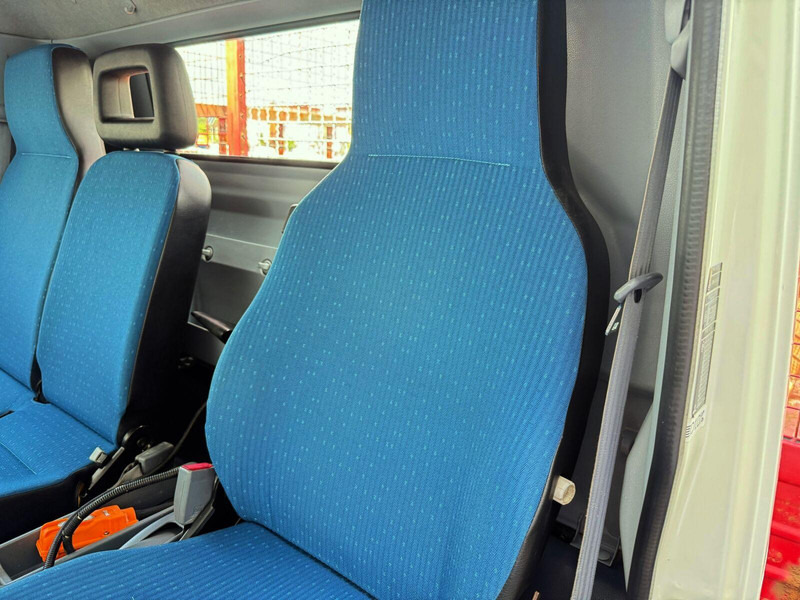 Mitsubishi Canter Wywrotka Kipper Wywrot 3-stronny Bliźniaki Zarejestrowany 租赁 Mitsubishi Canter Wywrotka Kipper Wywrot 3-stronny Bliźniaki Zarejestrowany：图12