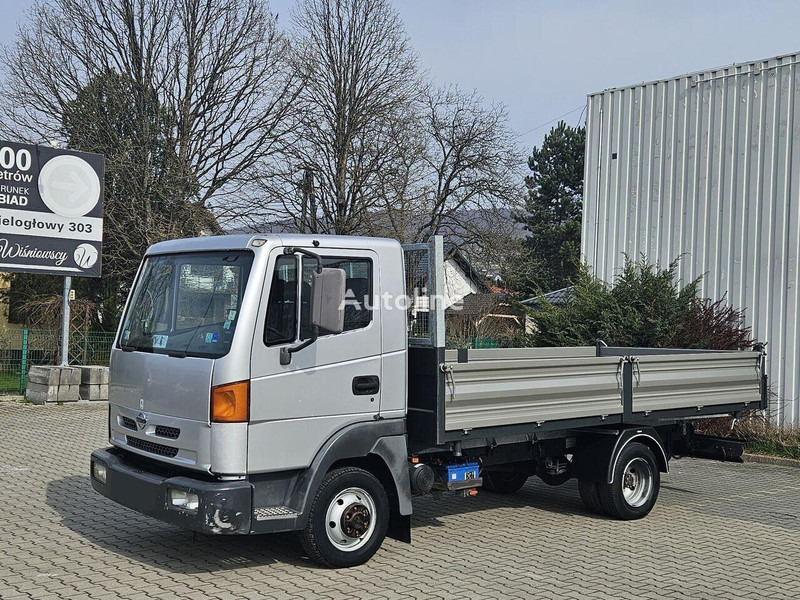 Nissan Atleon 35.110 3 way tipper - 翻斗货车:图1 Nissan Atleon 35.110 3 way tipper - 翻斗货车:图1