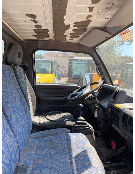 Nissan Cabstar Lifting basket 22 m - 小型货车:图3 Nissan Cabstar Lifting basket 22 m - 小型货车:图3