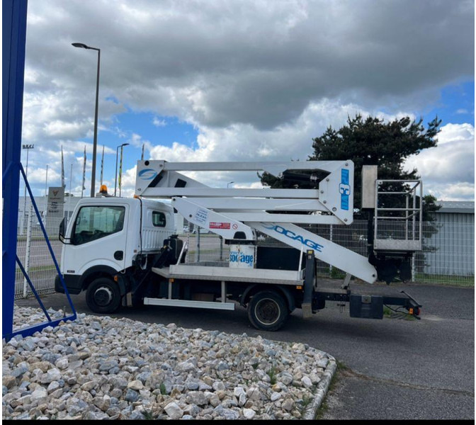 Nissan Cabstar Lifting basket 24 m - 小型货车:图1 Nissan Cabstar Lifting basket 24 m - 小型货车:图1