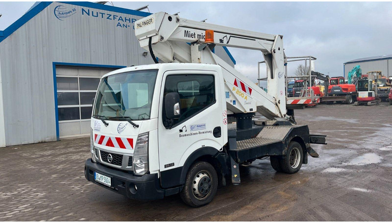 Nissan Palfinger P200A-NC 17m - 卡车, 起重车:图1 Nissan Palfinger P200A-NC 17m - 卡车, 起重车:图1
