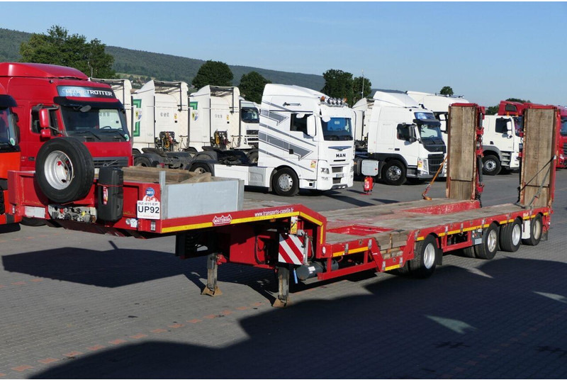 Nooteboom NISKOPODWOZIE LAWETA / 4 OSIOWA / DMC: 73500 KG / NAJAZDY HYDRAU - 低装载半拖车:图1 Nooteboom NISKOPODWOZIE LAWETA / 4 OSIOWA / DMC: 73500 KG / NAJAZDY HYDRAU - 低装载半拖车:图1