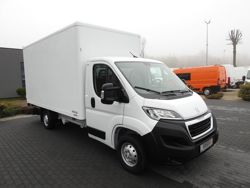 Peugeot BOXER KONTENER WINDA 8 PALET TEMPOMAT KLIMATYZACJA  140KM [ V050 - 厢式货车:图4 Peugeot BOXER KONTENER WINDA 8 PALET TEMPOMAT KLIMATYZACJA  140KM [ V050 - 厢式货车:图4