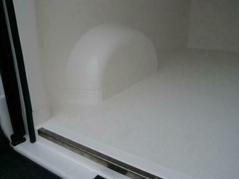 Peugeot Boxer BlueHDI 35 L2H2 Hűtős furgon Frigosoft 4500 - 冷藏货车:图3 Peugeot Boxer BlueHDI 35 L2H2 Hűtős furgon Frigosoft 4500 - 冷藏货车:图3