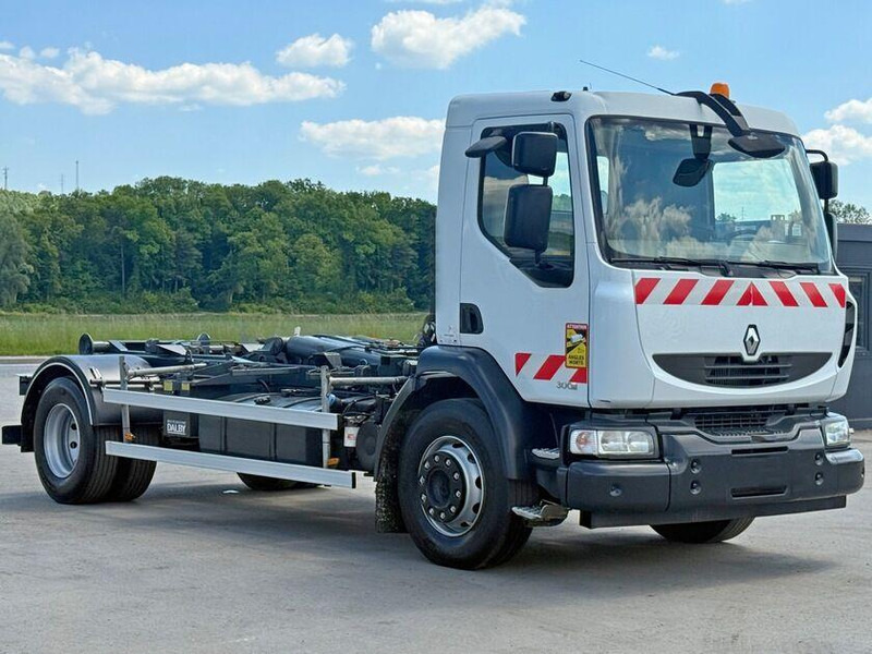 Renault MIDLUM 300 DXI* ABROLLKIPPER * - 吊钩升降车:图3 Renault MIDLUM 300 DXI* ABROLLKIPPER * - 吊钩升降车:图3