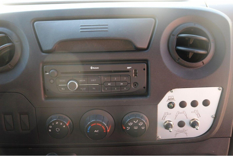 车载空中平台 Renault Master 125 DCi:图10 车载空中平台 Renault Master 125 DCi:图10