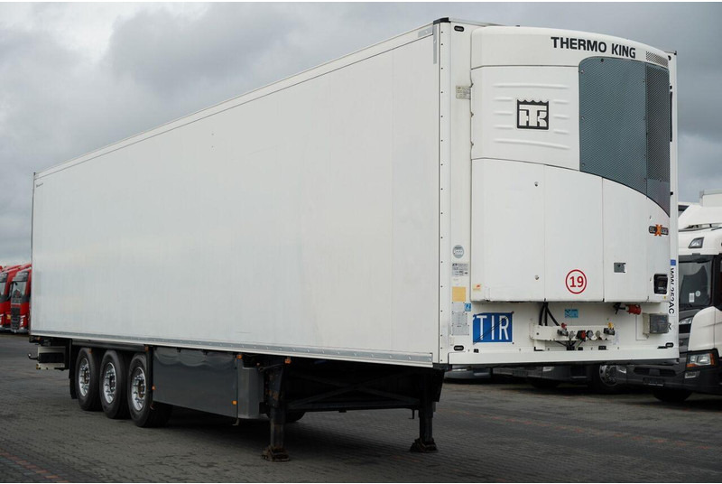 Schmitz Cargobull CHŁODNIA / THERMO KING SLX 300 / HAKÓWKA / HAKOWA / OŚ PODNOSZON - 冷藏半拖车:图1 Schmitz Cargobull CHŁODNIA / THERMO KING SLX 300 / HAKÓWKA / HAKOWA / OŚ PODNOSZON - 冷藏半拖车:图1