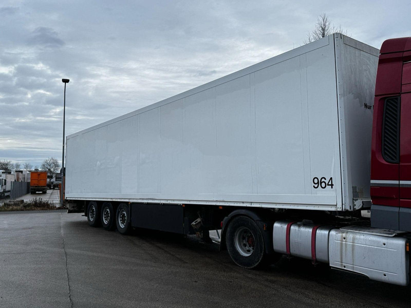 Schmitz Cargobull SKO 24 - 封闭厢式半拖车:图1 Schmitz Cargobull SKO 24 - 封闭厢式半拖车:图1