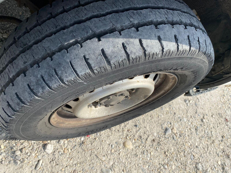 厢式货车 Toyota Dyna 100 3,0 D - Koffer:图17 厢式货车 Toyota Dyna 100 3,0 D - Koffer:图17