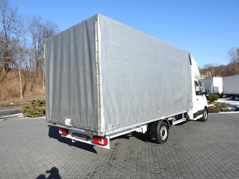 Volkswagen CRAFTER PLANDEKA 10 PALET WEBASTO TEMPOMAT KLIMATYZACJA LEDY PNE - 侧帘货车:图3 Volkswagen CRAFTER PLANDEKA 10 PALET WEBASTO TEMPOMAT KLIMATYZACJA LEDY PNE - 侧帘货车:图3