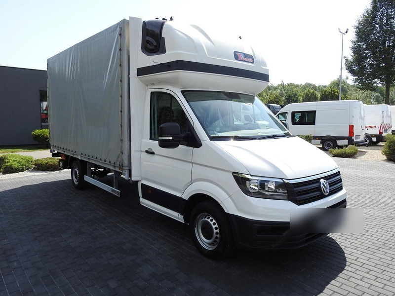 Volkswagen CRAFTER PLANDEKA WINDA 8 PALET WEBASTO TEMPOMAT 180KM [ 032919 - 侧帘货车:图4 Volkswagen CRAFTER PLANDEKA WINDA 8 PALET WEBASTO TEMPOMAT 180KM [ 032919 - 侧帘货车:图4