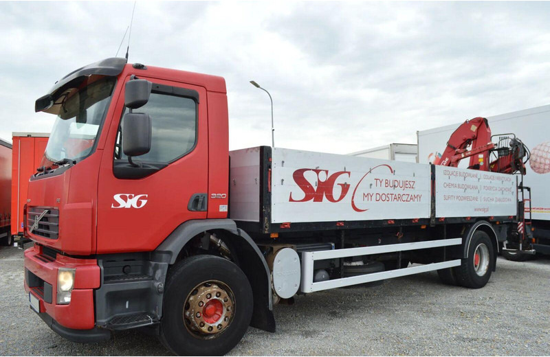 Volvo FE 18.320 FLATBED CRANE - 栏板式/ 平板卡车, 起重车:图2 Volvo FE 18.320 FLATBED CRANE - 栏板式/ 平板卡车, 起重车:图2