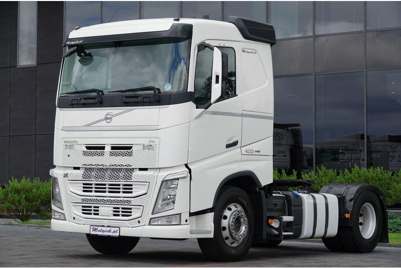 Volvo FH 420 / 13 L / PEŁNY ADR / 2017 ROK / NISKA KABINA / SPROWADZON - 牵引车:图5 Volvo FH 420 / 13 L / PEŁNY ADR / 2017 ROK / NISKA KABINA / SPROWADZON - 牵引车:图5